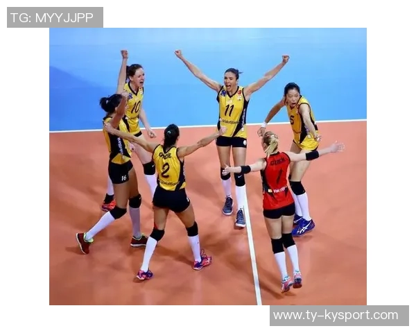 意大利媒体报道费内巴切关注埃斯波西托与斯卡马卡引援计划