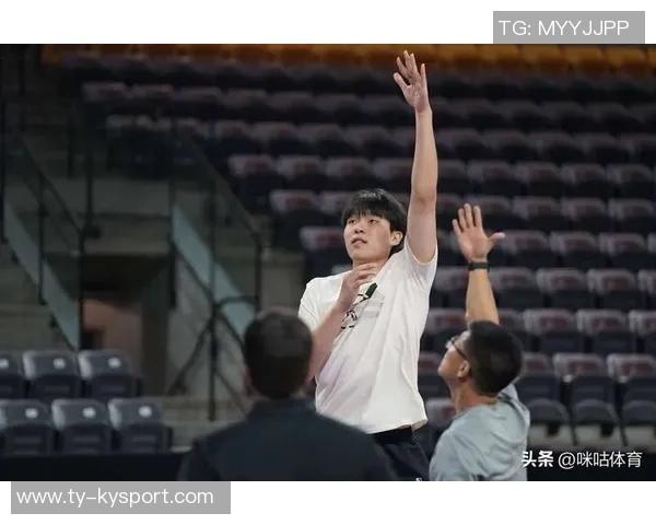 混音主帅称赞杨瀚森进攻表现出色总能创造良机助队伍取胜